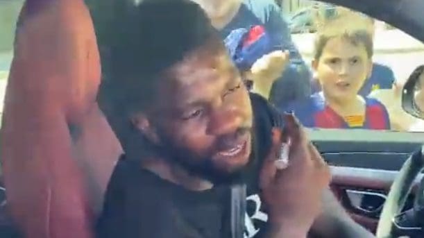 A kisfiú hozzáért a Ferrarijához, Umtiti reakciója napok óta beszédtéma Spanyolországban – VIDEÓ