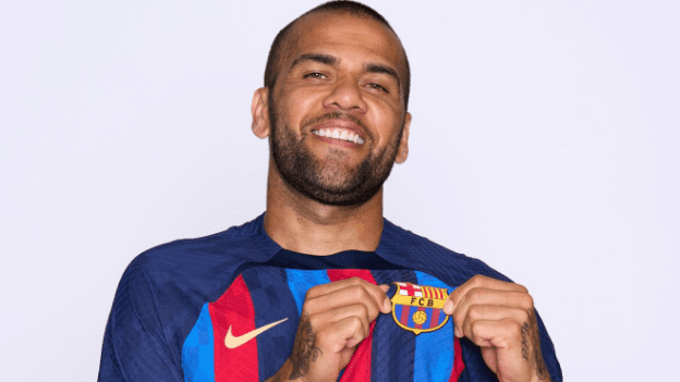 Itt az év híre: európai csapatban tér vissza Dani Alves