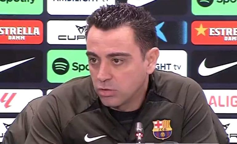 BL-ben szereplő csapat hívta, Xavi egy pillanatig sem töprengett az ajánlaton