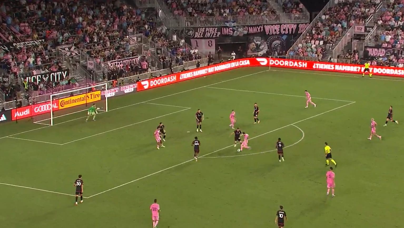 Újabb két gól: félelmetes, hányadszor játssza el ugyanazt Lionel Messi – videó