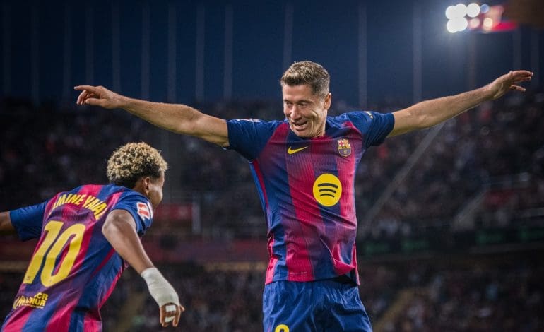 Robert Lewandowski már a múlt, ebből a két jelöltből kerül ki a Barcelona új kilencese
