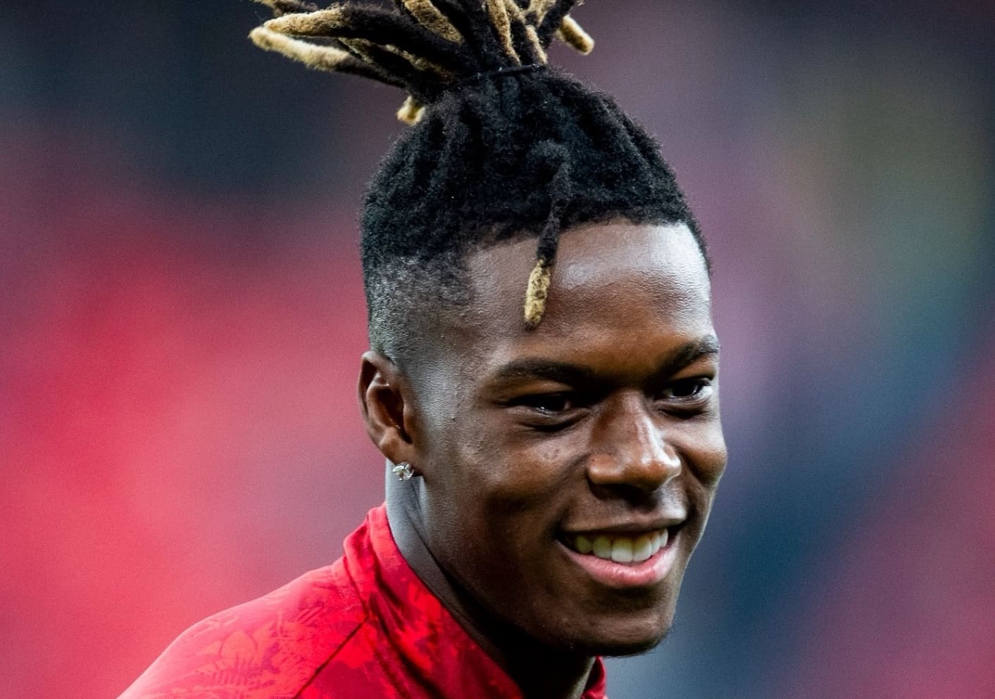 Ez fájni fog a Barcelonának, ide igazolhat Nico Williams