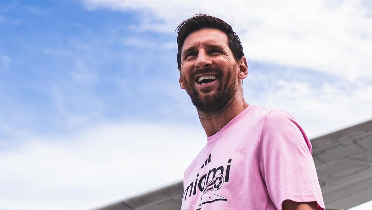 Káprázatos bejelentés: magyar csapattársa lesz Lionel Messinek