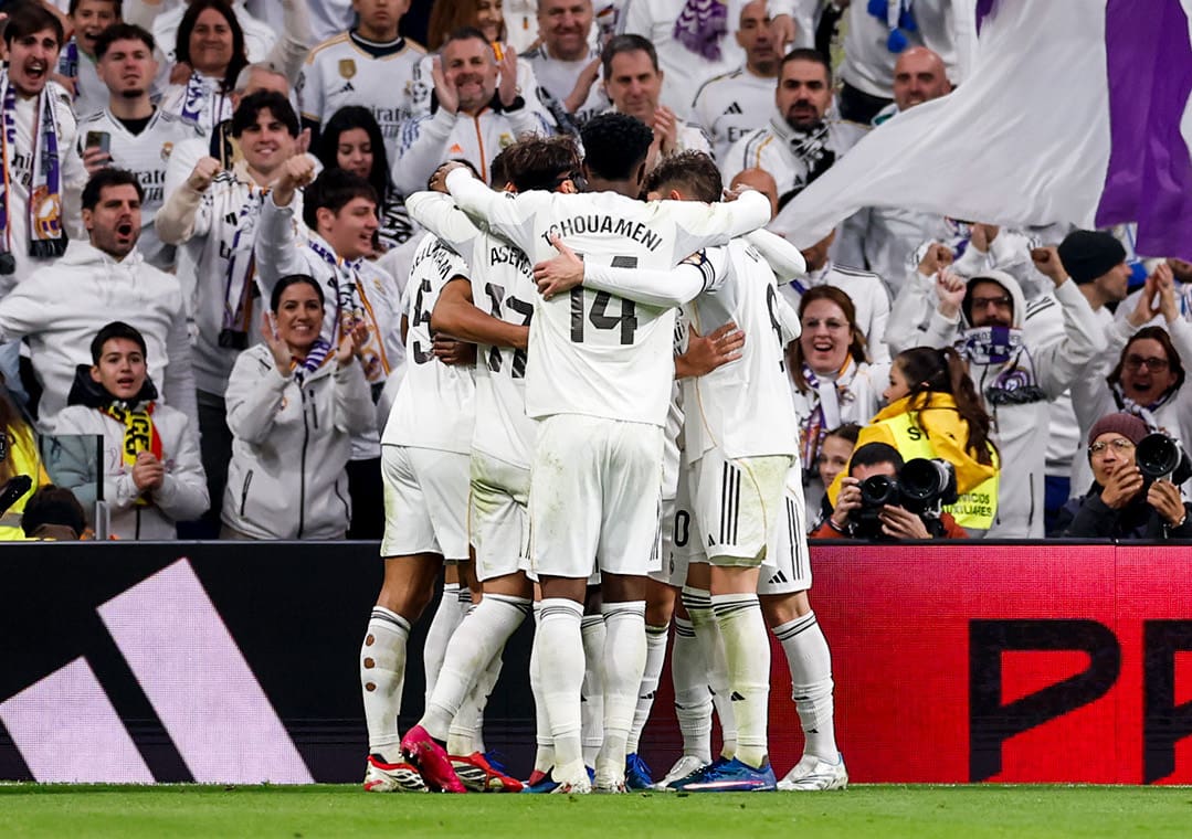 Döbbenet a Real Madridnál, ez a két klasszis a Premier League-be igazolhat