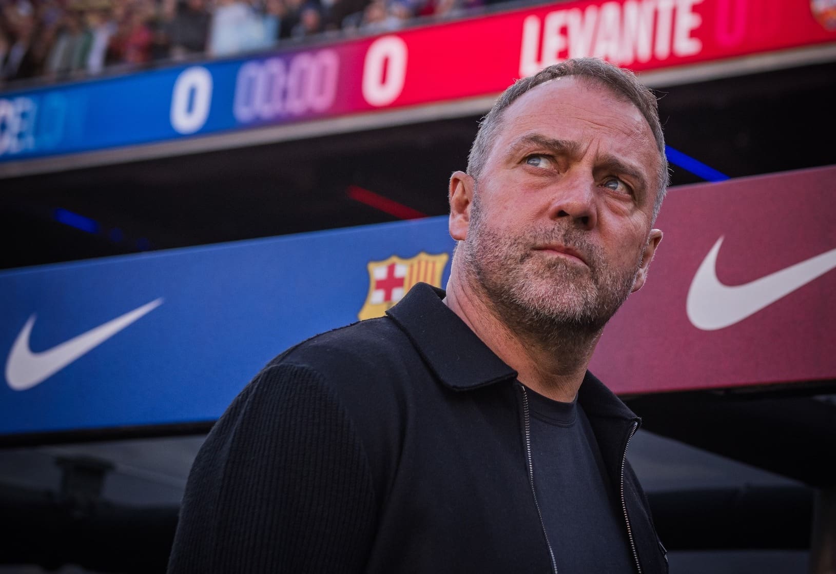 Hansi Flick az asztalra csapott, ennek a szupersztárnak a leigazolását követeli Lewandowksi helyére