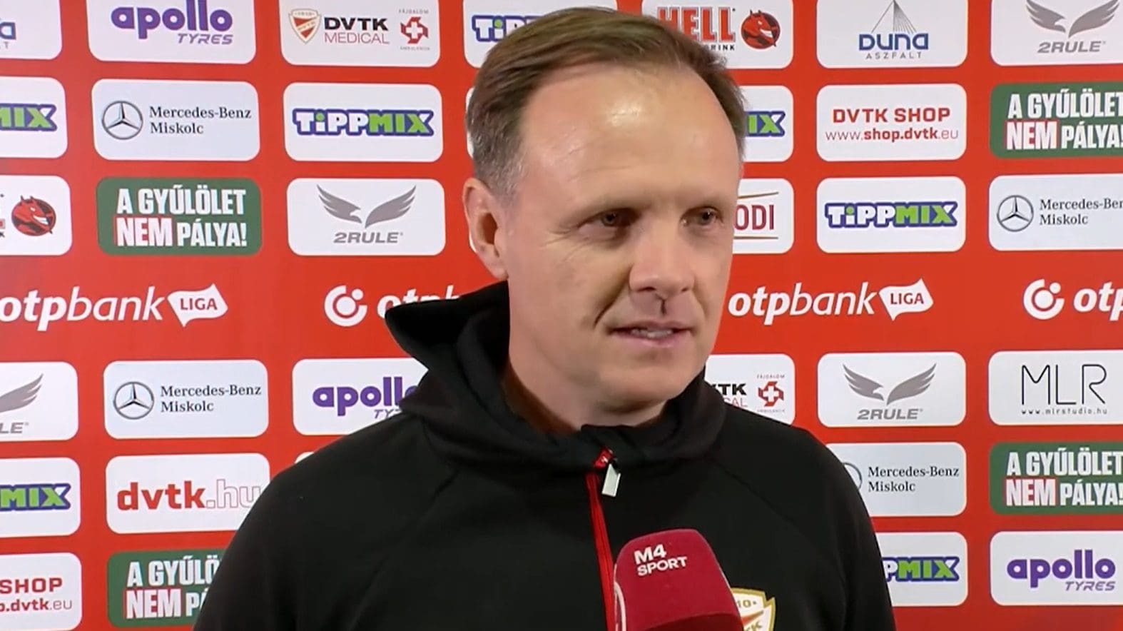 Bohózat az NB I-ben, azonnal hatállyal repült az edző