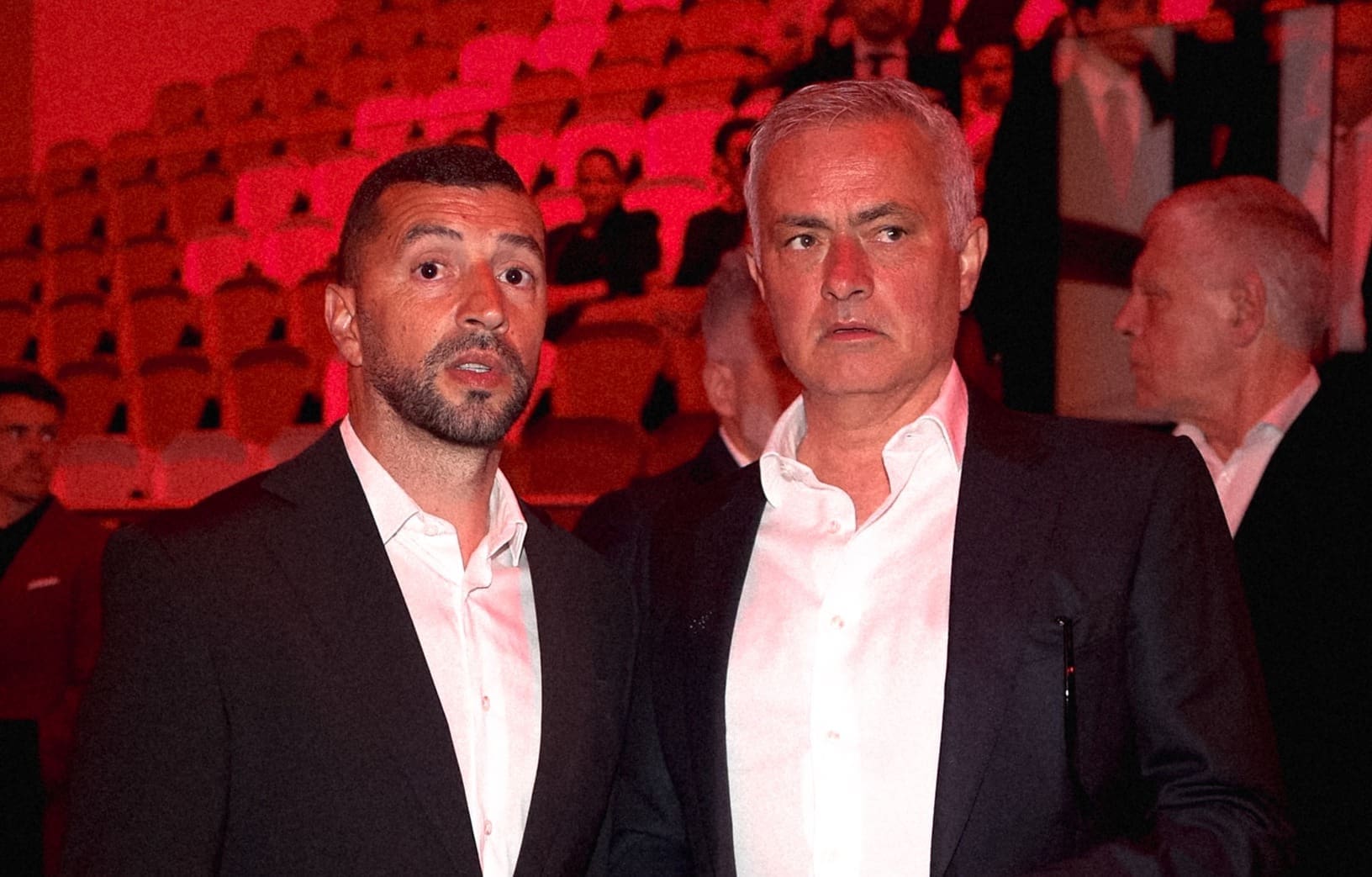 José Mourinho nagyon közel került ahhoz, hogy ismét a Premie League-ben legyen edző