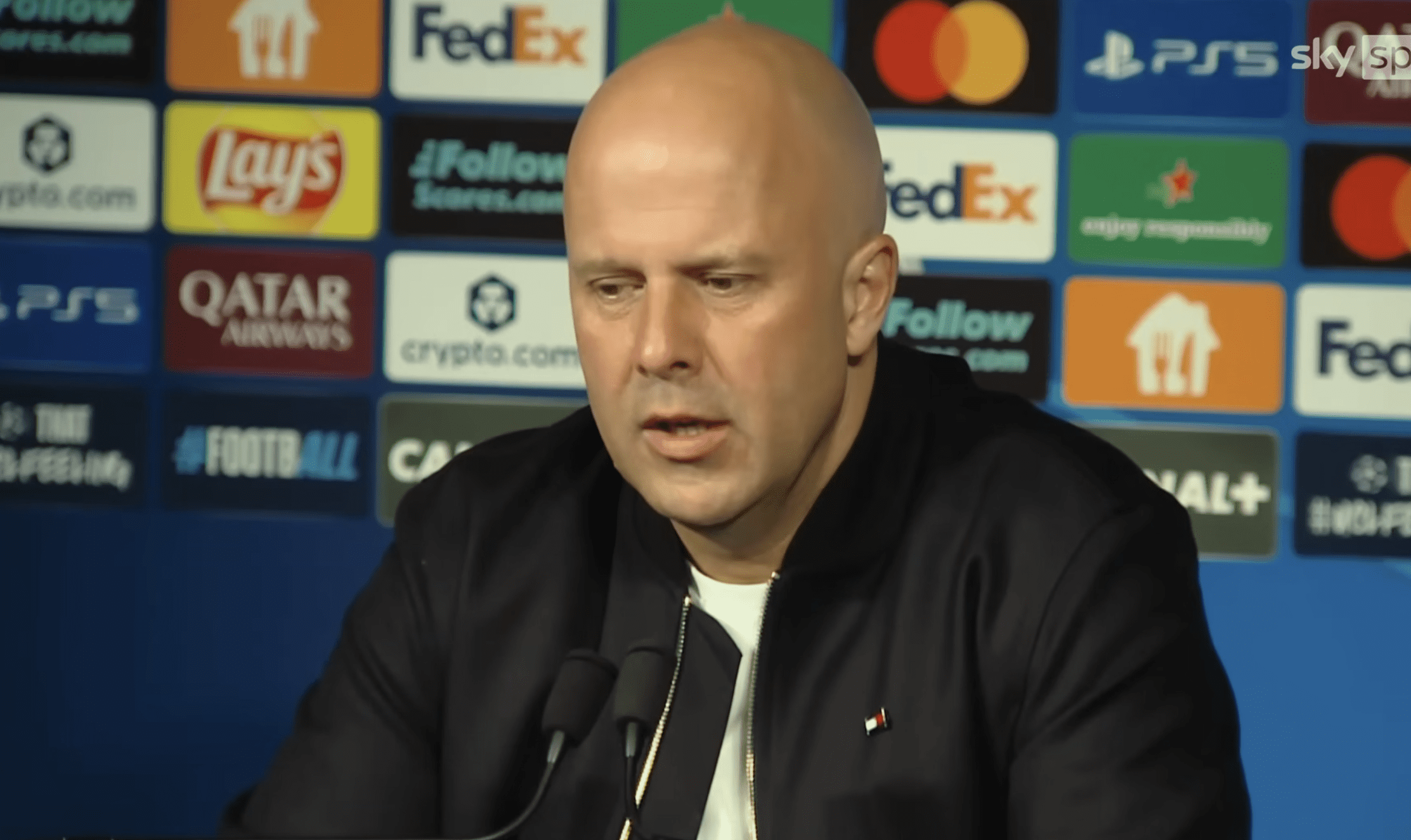 Arne Slot egy csöppet megalázta Mo Szalaht