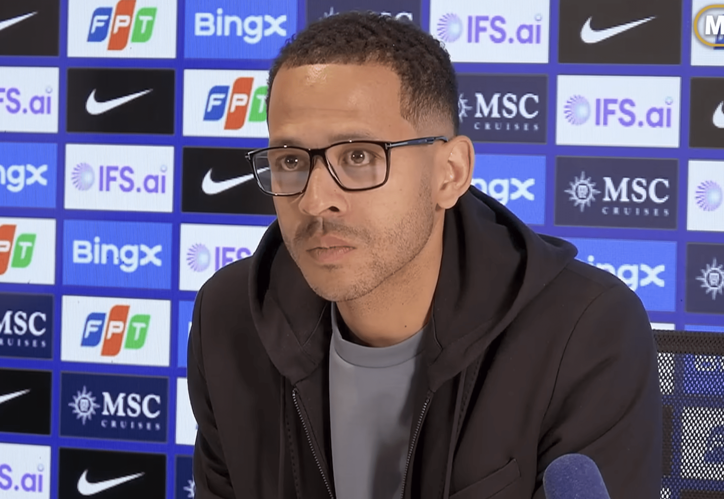 A Chelsea edzője Pep Guardiolára és Jürgen Kloppra hivatkozva védte magát